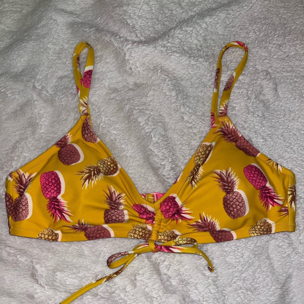 Aerie pineapple bikini top! Scoop style